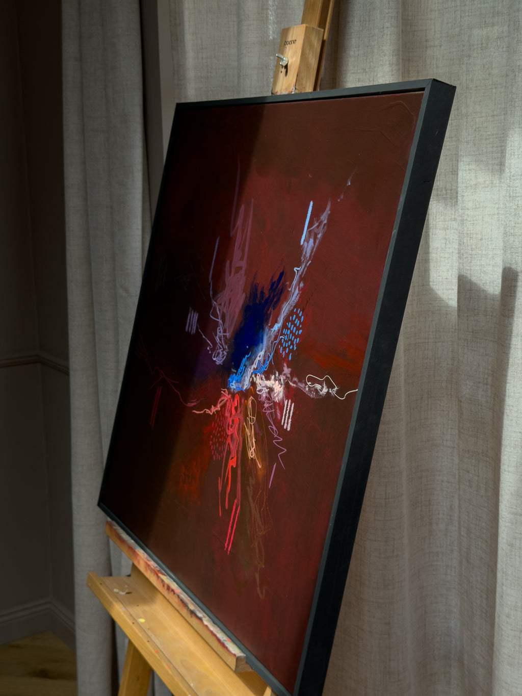 Abstraktes Original-Gemälde "sea of burgundy" in Burgundy-Tönen, Acryl und Öl Pastelle auf Leinwand