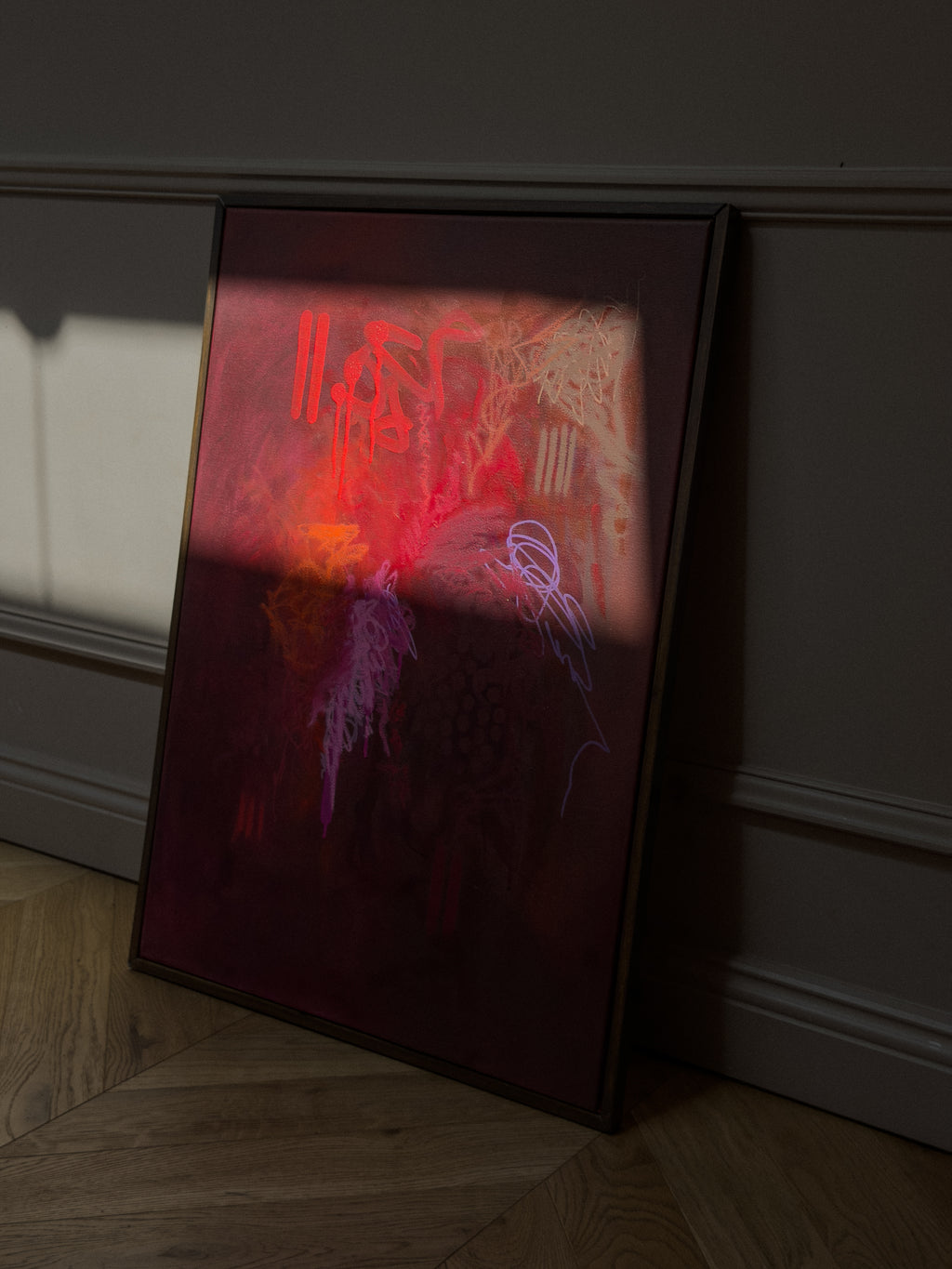 Abstraktes Original-Gemälde "still burning" in warmen Rot-, Orange- und Rosatönen