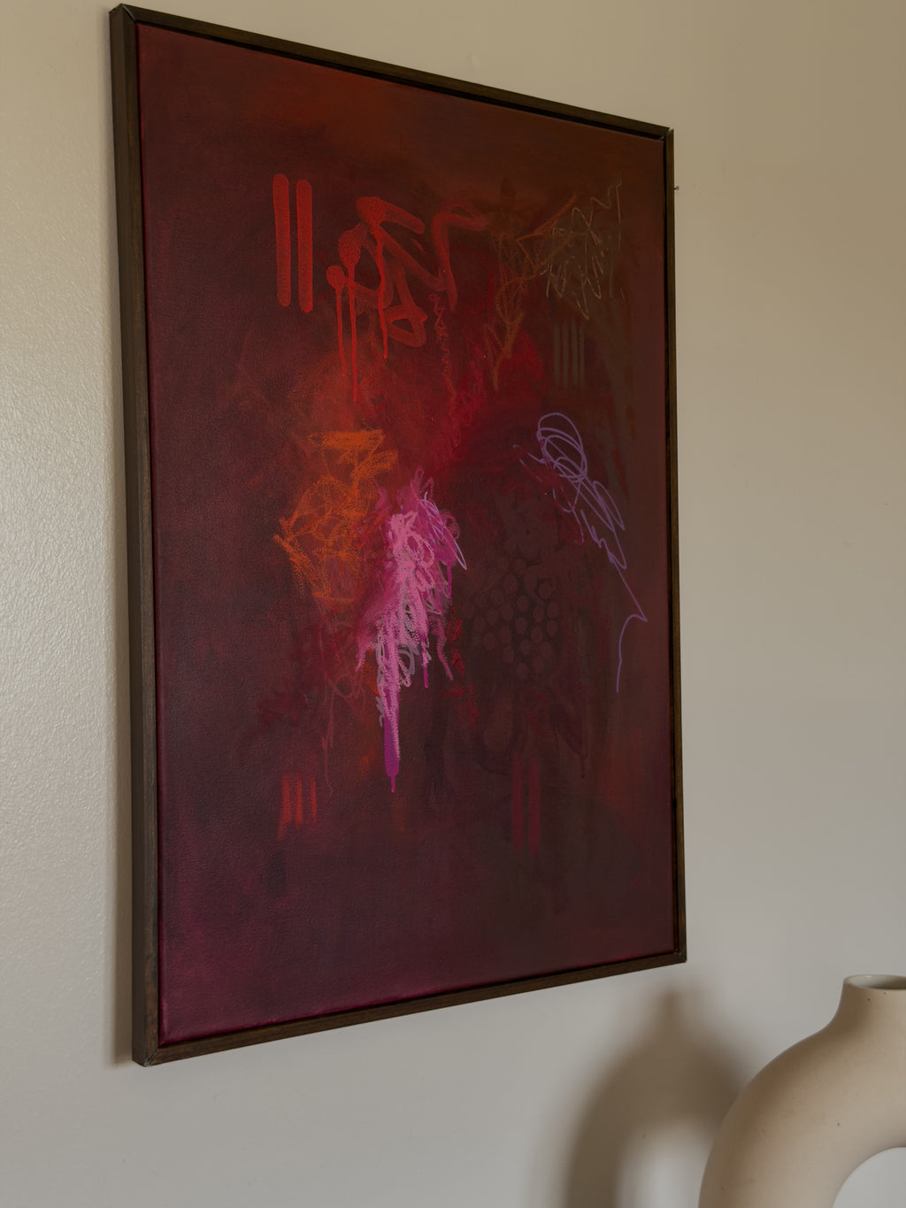 Abstraktes Original-Gemälde "still burning" in warmen Rot-, Orange- und Rosatönen